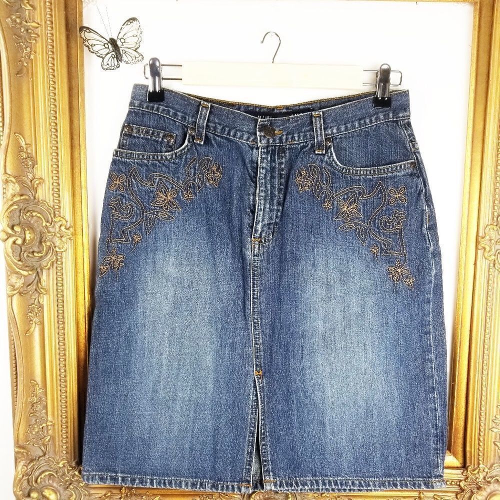 Nautica embroidered skirt 